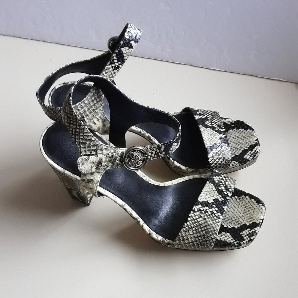 Via Spiga VERO CUOIO Women's Sandal Heels.